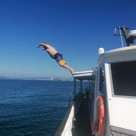 Don Maximo Yacht Botel Comarca de Vigo