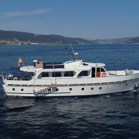 Don Maximo Yacht Πλωτό κατάλυμα *