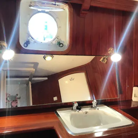 船屋 Don Maximo Yacht 比戈