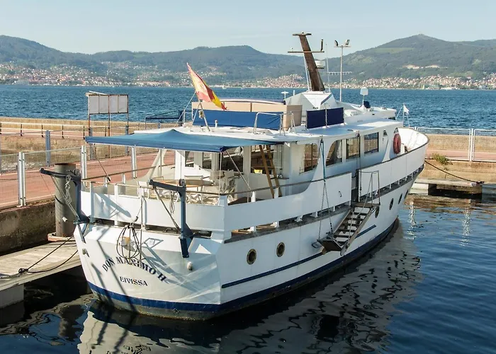 Πλωτό κατάλυμα Don Maximo Yacht