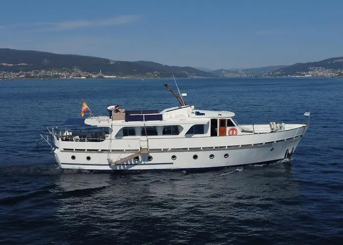 Don Maximo Yacht Πλωτό κατάλυμα *